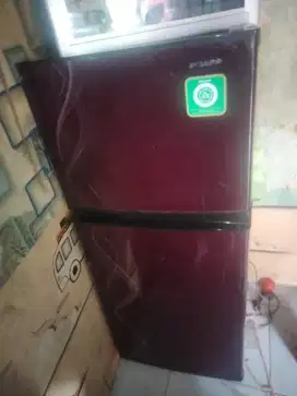 Kulkas 2pintu sharp