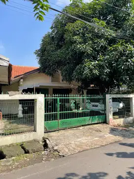 Sewa Kos Kosan Bulanan Khusus Muslim Kamar 3 x 3 m2 (Parkir Motor)