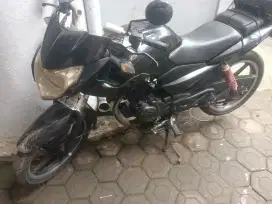 Pulsar 135 Ls th 2011