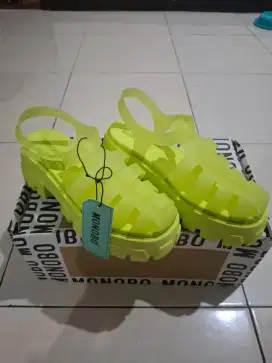 Sendal MONOBO NEW
