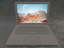 Macbook Unibody 2010 Core2Duo Ram 4GB SSD 256GB Prokomluter