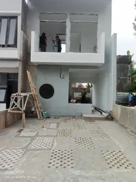 Rumah 2 Lantai dijual Bonus Furnished di Cihanjuang Legalitas Split