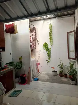 Rumah Siap Huni 3KT 2KM RKel RTamu Dapur lokasi strategis di Bintaro