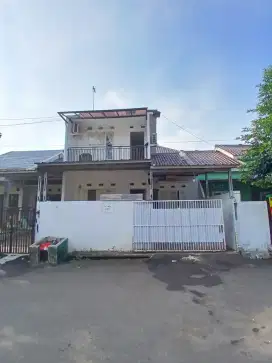 Rumah Strategis Di Bogor 2 Lantai siap Huni