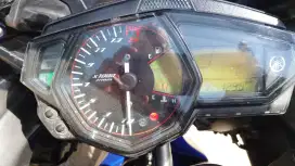 Yamaha R25 2015