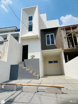 Rumah MEWAH KONSEP SLPIT LEVEL di CILANGKAP JAKARTA TIMUR