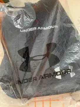 tas sepatu Under armour ori dan baru