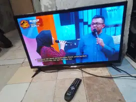 TV Led digital Polytron 32 in, gak perlu stb lagi