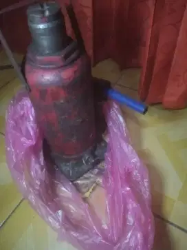 Dongkrak mobil bekas normal