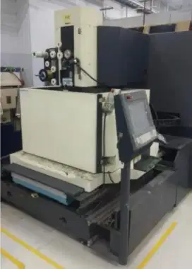 Dijual mesin wirecut Makino Duo 64