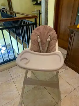 High chair(tempat makan anak)