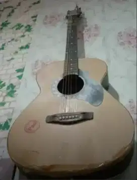 Gitar Warna Cokelat