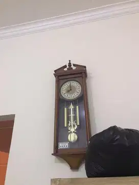 JAM DINDING BESAR ALL 8 JUTA AJ MEJA KURSI PIGURA KASUR SPRING BED DLL
