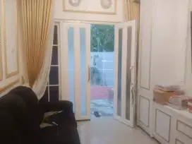 Di jual .rumah tinggal/ mewah.