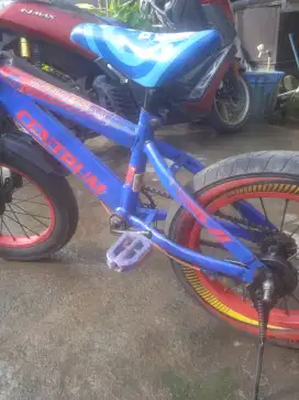 Sepeda anak r 16 ban jumbo merk Centrum siap gowes murah 250rb ya
