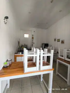 Dijual murah 4 set meja kursi dan meja kasir