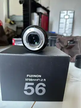 Camera fujifilm x-s10 , lensa 56 fujinon xf 56mmF1.2 R dan lensa 23