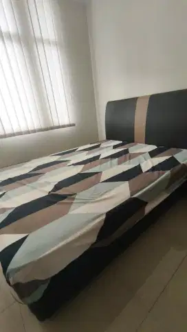 Jual Dipan/divan, headboard & springbed Guhdo Queen size