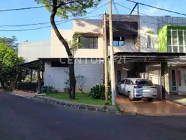 Taman Simpruk . Luxury House . Huk Lt 245 Lb 250 . Kt5 Km5 .