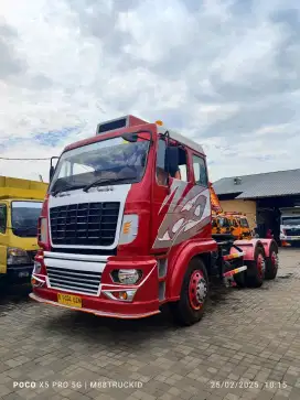 TRUK TRAILER BEIBEN 3832 B, TRONTON 10 BAN (6X4) TAHUN 2011