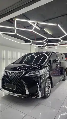 Lexus LM 350 Vip 4 seater like new