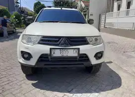 PAJERO 2.5 DAKAR 4x2 DISEL MATIC 2014