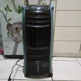 Jual murah AC portable Merk Sharp..kondisi ok,bisa di cek