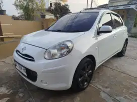 March XS matic pakaian pribadi