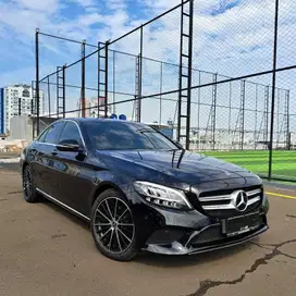 [Msh Garansi] Mercedes Benz C200 / C 200 Avantgarde 2019 Hitam