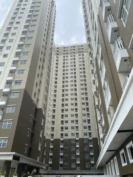 APARTEMENT DENGAN PEMANDANGAN LAUT PLUIT VIEWSEA RESIDENCE