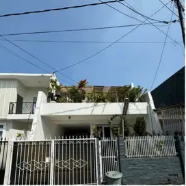 Dijual Rumah Cantik 2 Lantai di Kembar Bandung