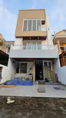 Dijual rumah baru, 3 lt, Taman palem