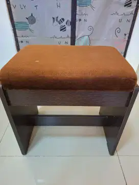 Kursi meja rias Kursi Serbaguna