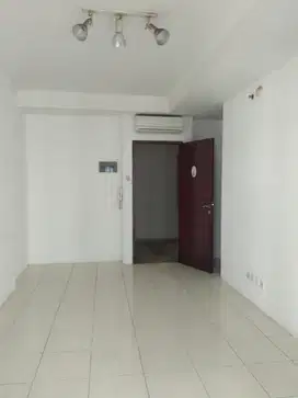 Disewakan unit 2br Unfurnish di Apartemen Mediterania Garden 2