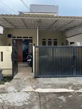 DIJUAL RUMAH RENOVASI BARU – KOMPLEK NUSALOKA BSD CITY