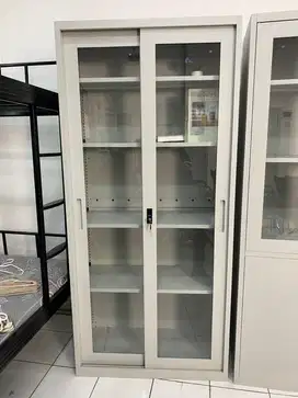 Lemari besi arsip, kursi kantor, kursi lipat, tangga lipat dll