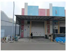 Gudang bizpark daan mogot sudah ada crane