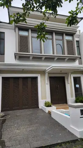 Dijual Rumah Cantik Luas Siap Huni di Luxmore Greenwich BSD