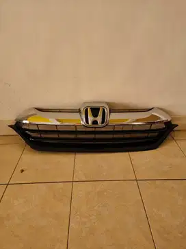 Grill Depan Honda CR-V Gen 5 (2017–2022) - OEM Original