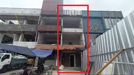 Disewakan Ruko 3 1/2 Lantai di Kemang Raya
