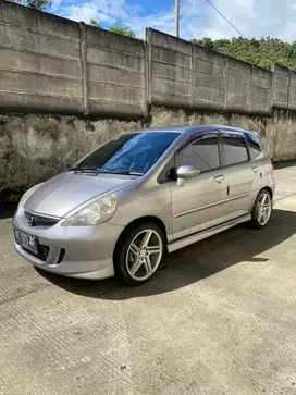 Honda Jazz Vtec Matic kondisi istimewa terawat