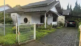 Vila Cantik sebrang hotel le eminence