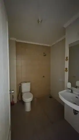 Termurah! Ruko Green Lake City 3,5 Lantai Siap Pakai!
