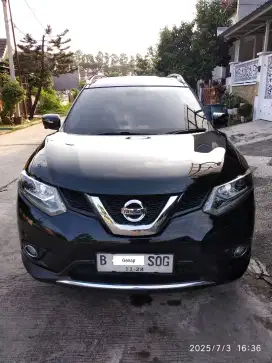 Nissan XTrail T32 2.0 th 2016 w.Hitam kondisi Antik