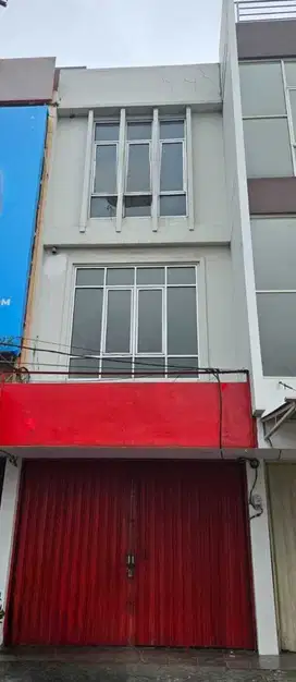 DISEWAKAN CEPAT RUKO 3,5 LANTAI STRATEGIS DI JL RAYA SERPONG TANGERANG