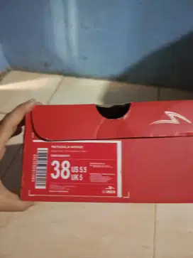 Sepatu specs ory