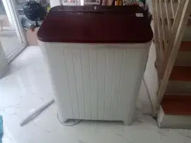 Mesin Cuci 2 Tabung TOSHIBA 7kg