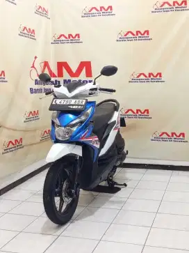 Honda Beat Eco tahun 2018 warna biru putih
