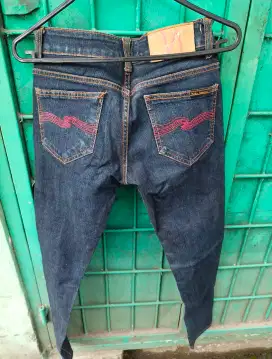 Celana nudie jeans wanita