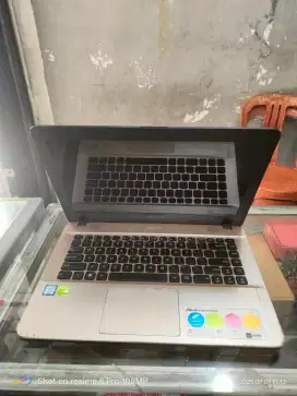 Laptop x441 core i3